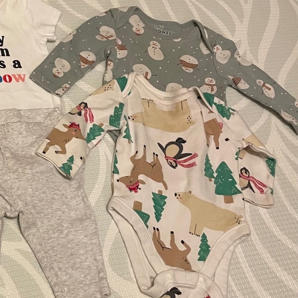 Rainbow baby onesies - Picture 2 of 2